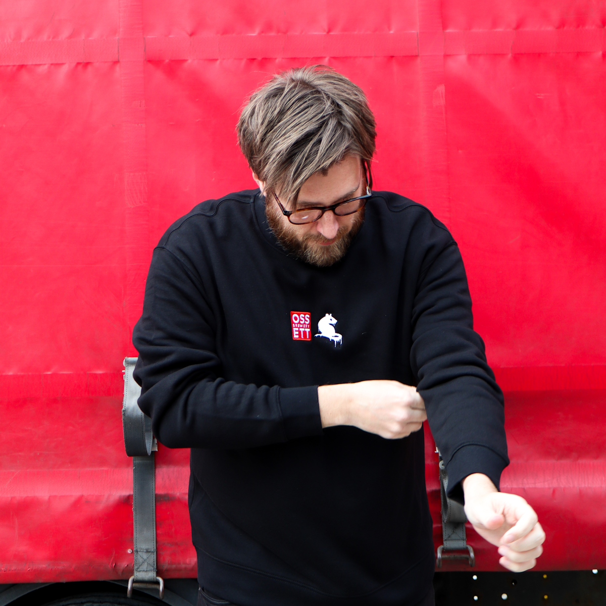 OSSETT x RAT CREW NECK SWEATSHIRT