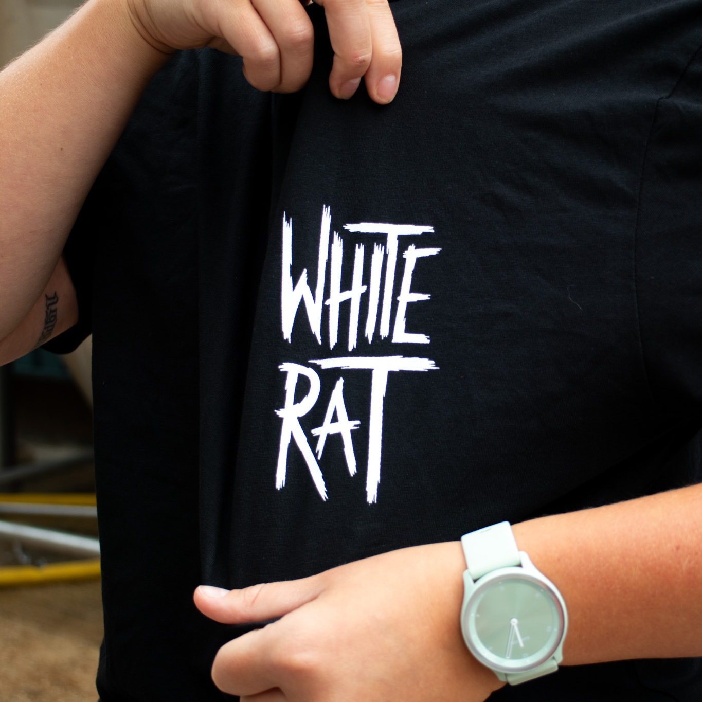 WHITE RAT COMIC STRIP T-SHIRT